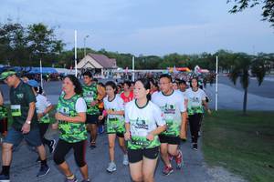 BIB: 2483
                            <button type="button" onclick="openModal(3627227)" class="btn btn-primary btn-sm float-right btn-popup" data-toggle="modal" data-target=".modal-high-quality">
                        <i class="fas fa-shopping-cart"></i> Add to Cart
                    </button>
                                            <button type="button" onclick="isThisMe(3627227, true)" class="btn btn-success btn-sm float-right btn-popup btn-isme hidden" data-toggle="tooltip" data-placement="bottom" title="นี่คือรูปของคุณใช่ไหม คลิกที่นี่เพื่อเอาเข้าอัลบั้ม">
                        <i class="fas fa-plus"></i> Add to album
                    </button>
                    <button type="button" onclick="isThisMe(3627227, false)" class="btn btn-warning btn-sm float-right btn-popup btn-isnotme hidden">
                        <i class="fas fa-ban"></i> Remove from album
                    </button>